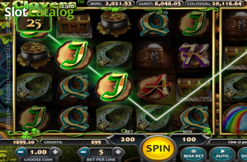 Οθόνη3. Lucky Clovers (Nucleus Gaming) Κουλοχέρης