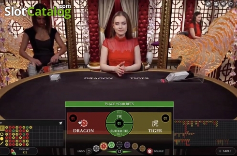 Οθόνη2. Dragon Tiger (Evolution Gaming) Κουλοχέρης