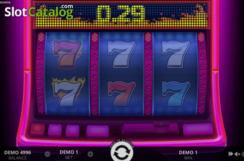 Οθόνη3. Hot Triple Sevens (Evoplay Entertainment) Κουλοχέρης