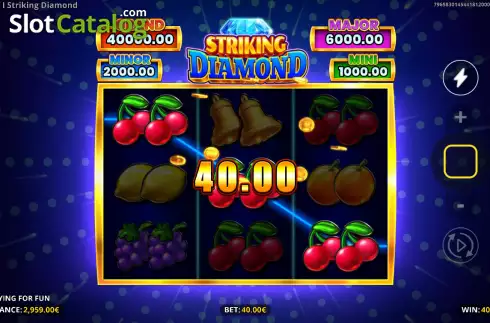 Οθόνη3. Striking Diamond Κουλοχέρης