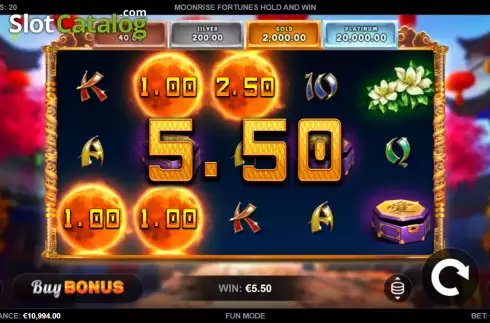 Οθόνη3. Moonrise Fortunes Hold & Win Κουλοχέρης