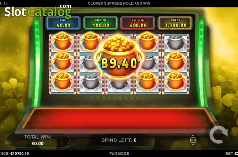 Οθόνη3. Clover Supreme Hold and Win Κουλοχέρης