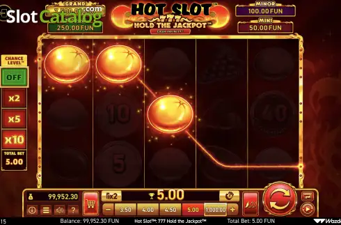 Οθόνη4. Hot Slot: 777 Hold the Jackpot Κουλοχέρης 